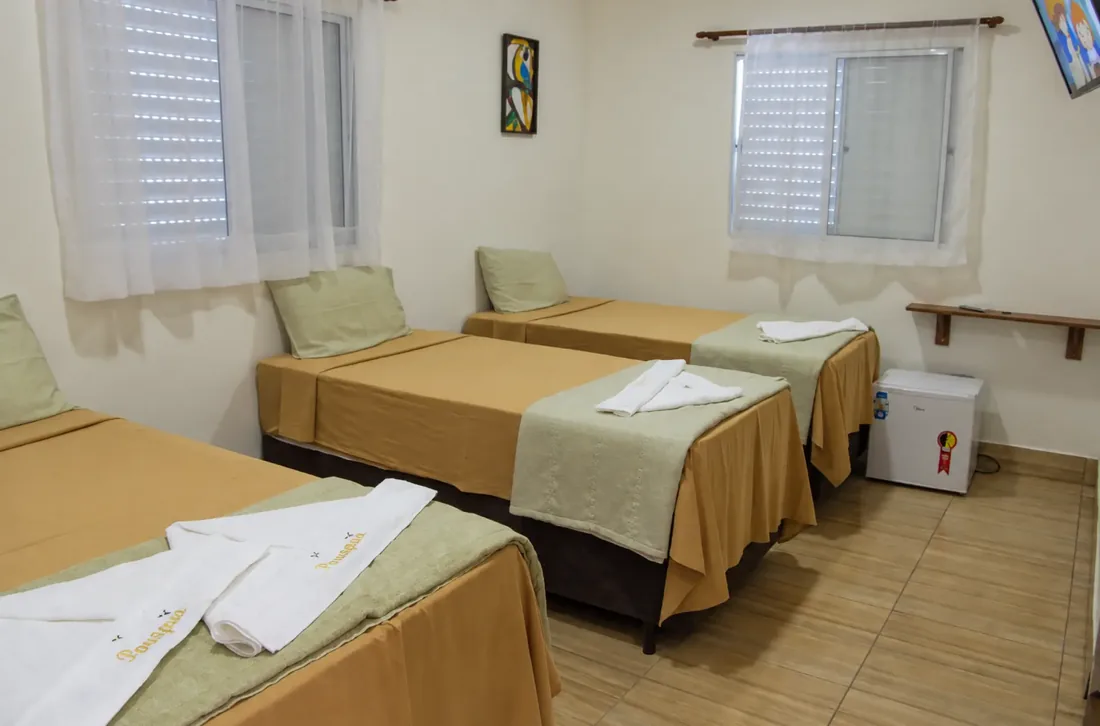 Triple or quadruple room set up for a family
